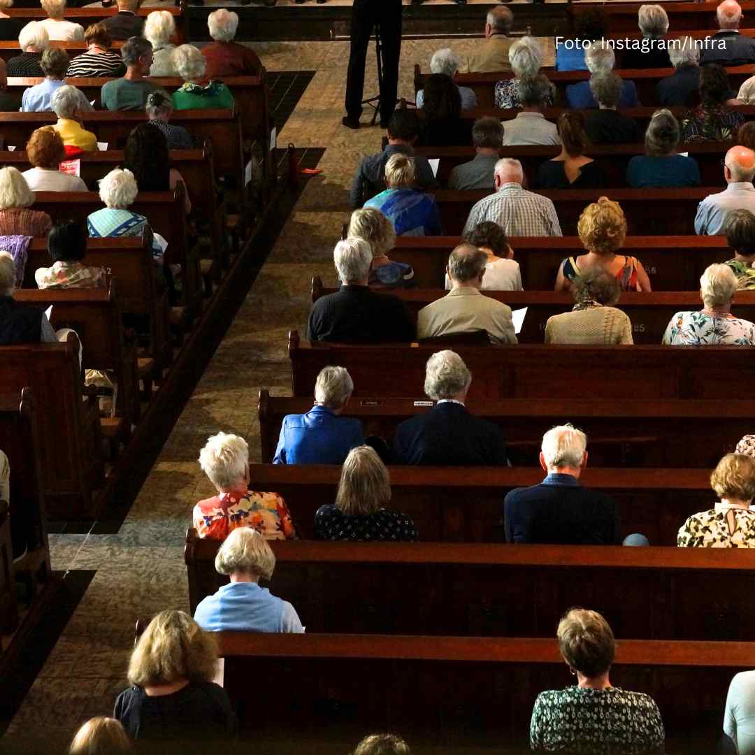 Festredner Professor Cornelius-Bundschuh spricht in der Altstadtkirche St. Michael