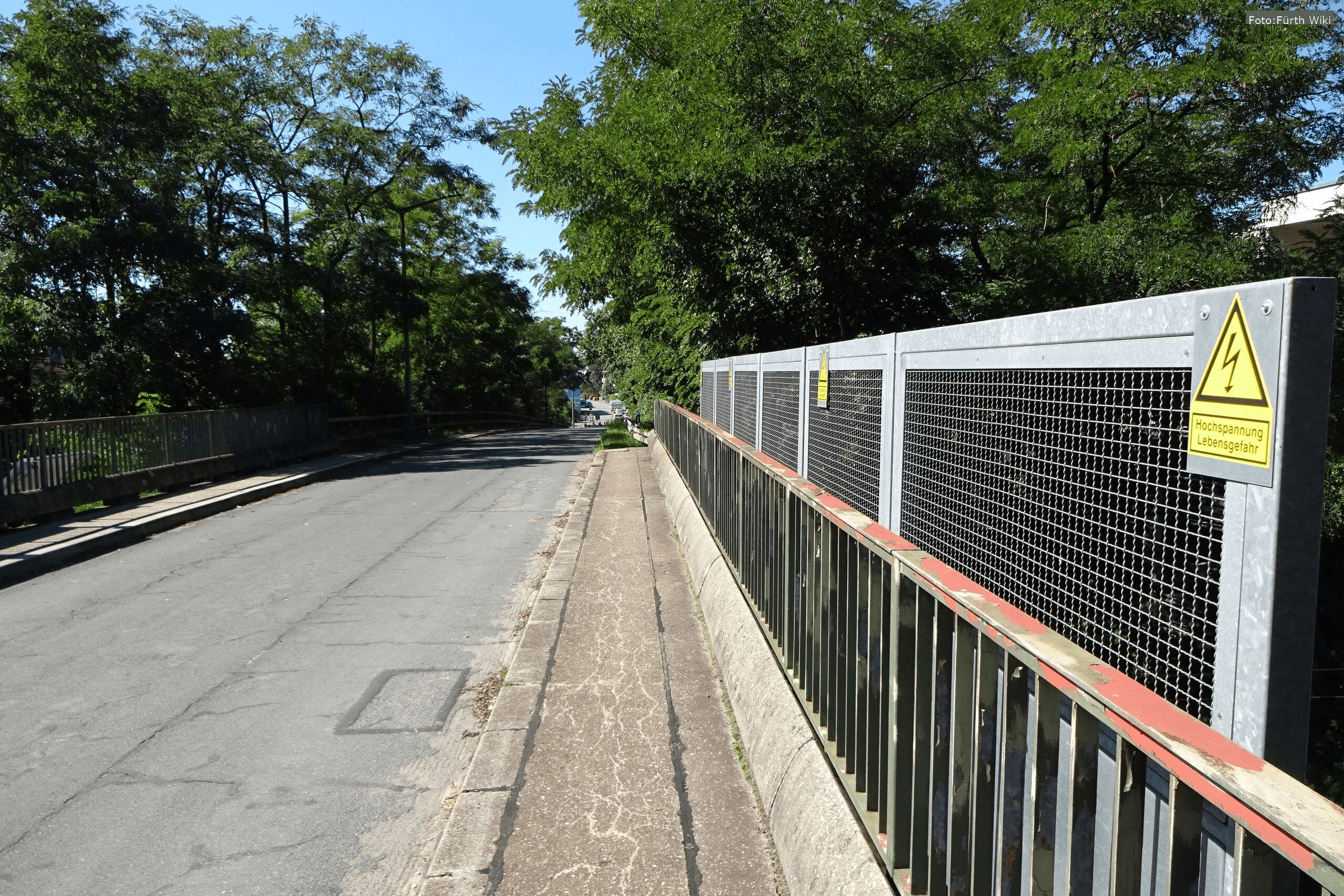 Abrissarbeiten an der maroden Bahnbrücke in Stadeln: Verkehrsteilnehmer müssen sich auf Behinderungen und Lärmbelästigungen einstellen